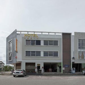 Oyo 90380 Hotel Jasin